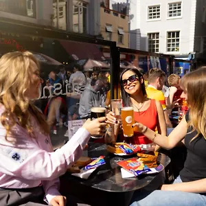 Hotel Rezz Temple Bar,